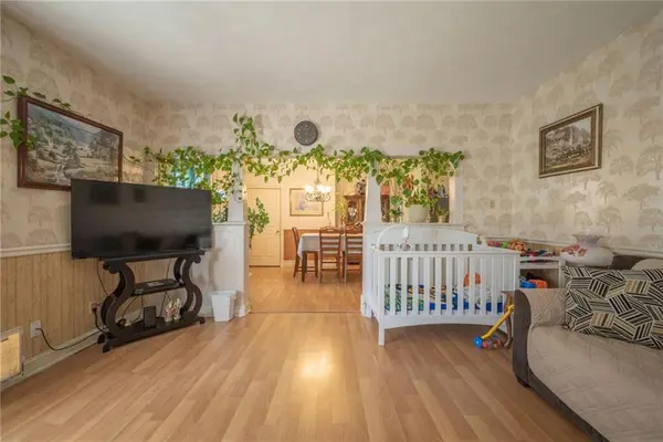 1619 E Maple ST, Columbus, KS 66725