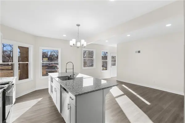 1815 N Franklin ST, Lexington, MO 64067