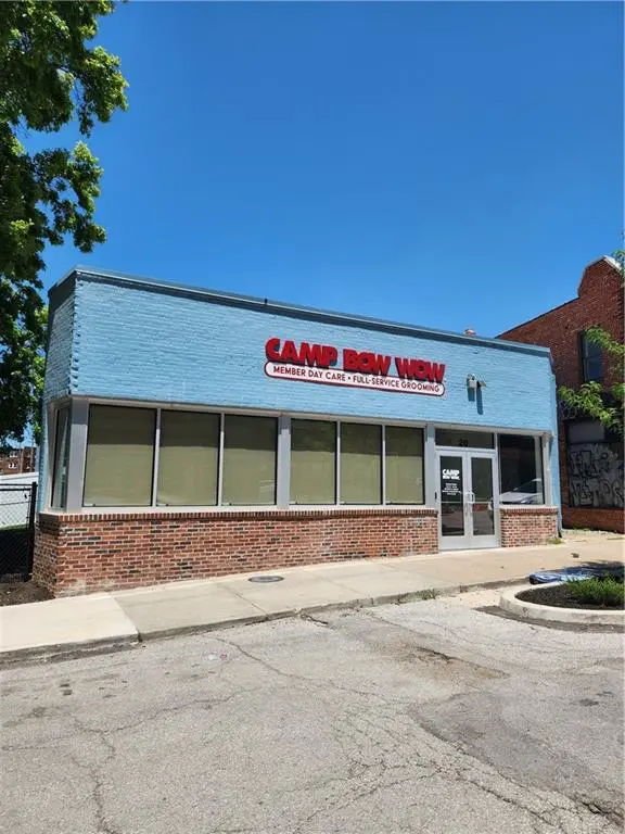 18-20 Westport RD, Kansas City, MO 64111