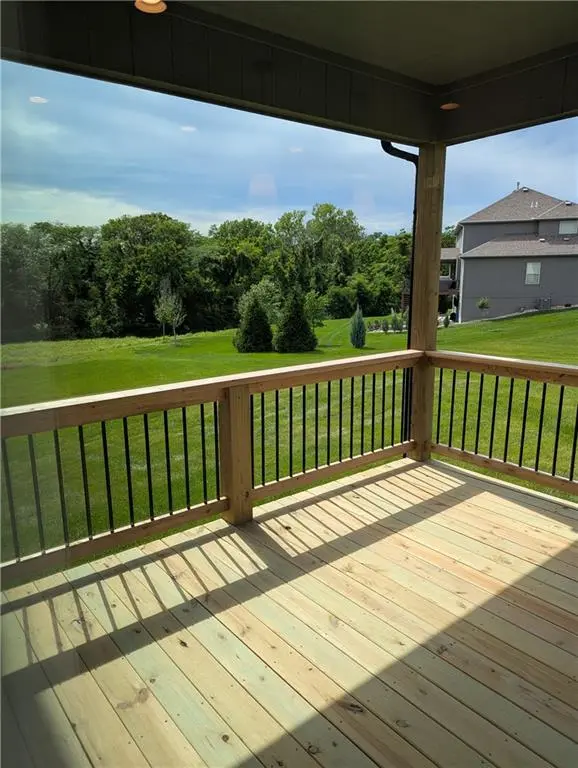 5202 NE 90 TER, Kansas City, MO 64156