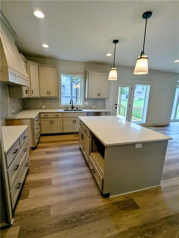 5202 NE 90 TER, Kansas City, MO 64156
