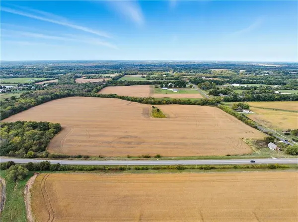 13104 S 7 HWY, Greenwood, MO 64034