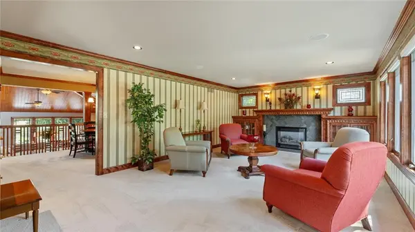 146 Country Club DR, Nevada, MO 64772
