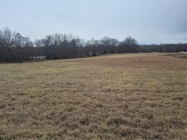SU Lot 2504 Gulfstream DR, Gallatin, MO 64640