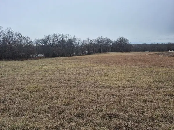 SU Lot 2504 Gulfstream DR, Gallatin, MO 64640