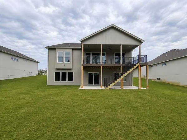 24897 W 145th PL, Olathe, KS 66061