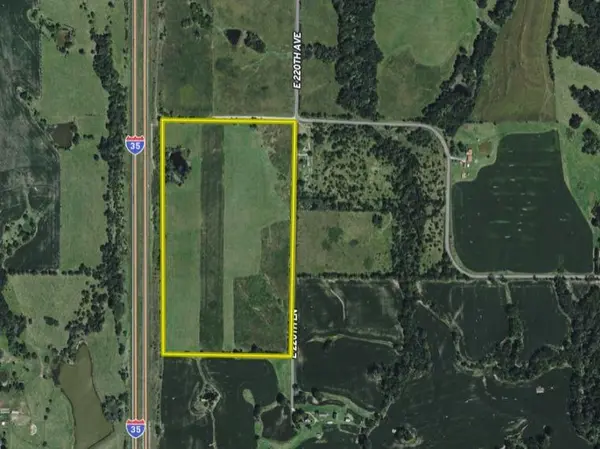 E 220th LN, Bethany, MO 64424