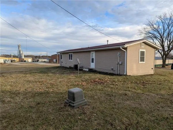 322 E 15th ST, Horton, KS 66439