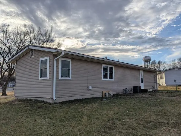 322 E 15th ST, Horton, KS 66439