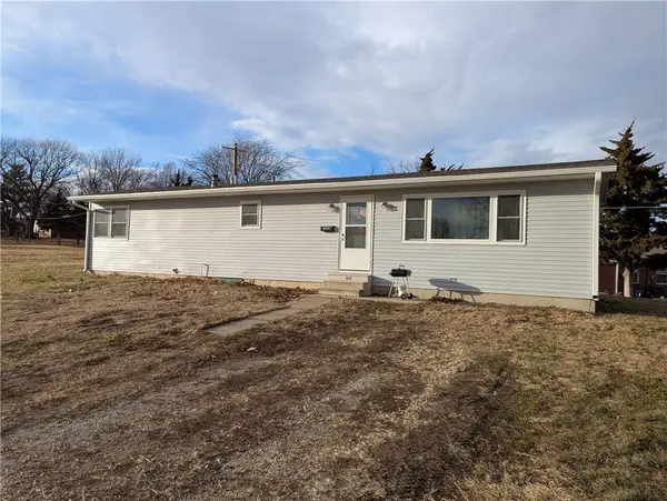 322 E 15th ST, Horton, KS 66439