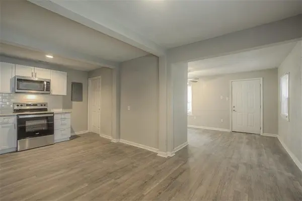 1315 N Mccoy ST, Independence, MO 64050
