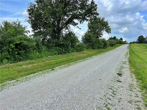 E 220th Lane LN, Bethany, MO 64424