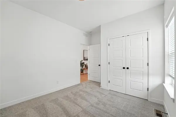 10523 N Jarboe ST, Kansas City, MO 64155