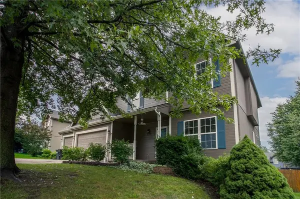 728 S Kisner DR, Independence, MO 64056