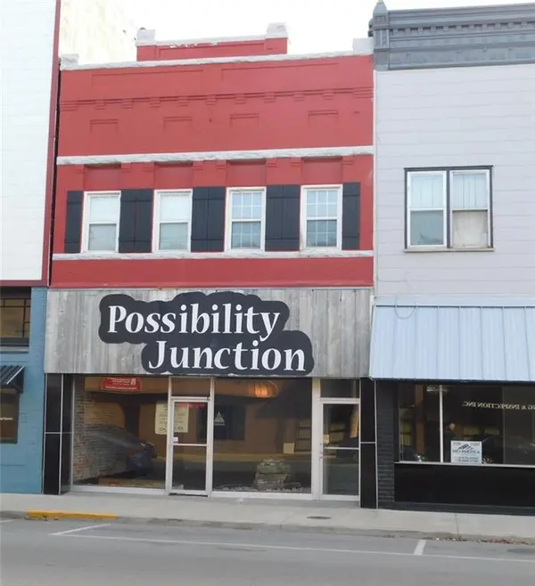 109 W 4th ST, Pittsburg, KS 66762