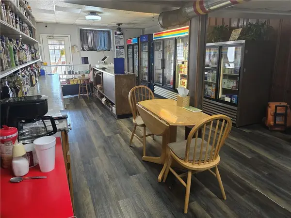707 E Broadway ST, Brunswick, MO 65236