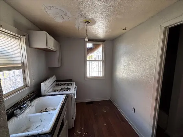 820 Tauromee ST, Kansas City, KS 66101