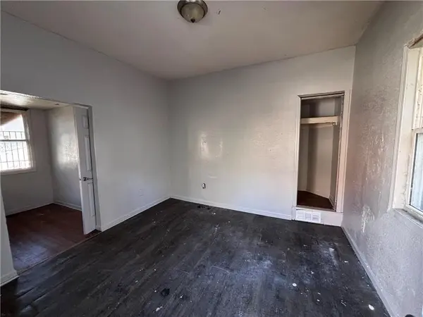 820 Tauromee ST, Kansas City, KS 66101