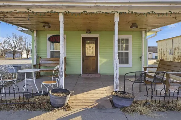 301 N Main ST, Stewartsville, MO 64429