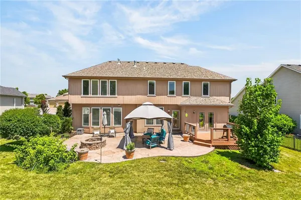2413 SW Kenwill DR, Lee's Summit, MO 64082