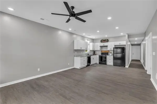 511 W McGaughy ST, Hamilton, MO 64644