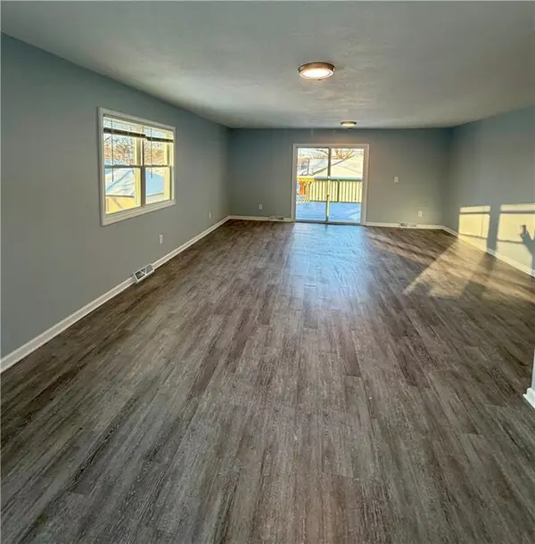 506 N 3rd ST, Wathena, KS 66090