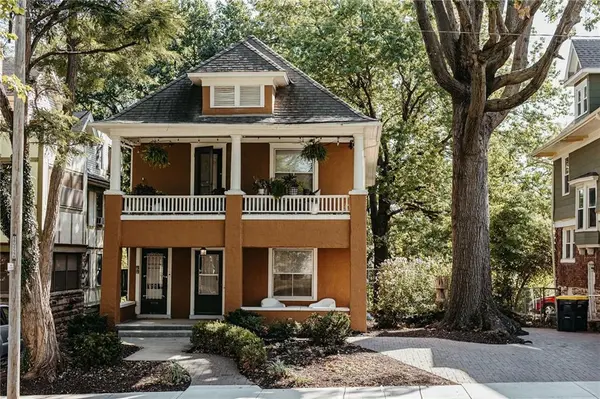 3621 CENTRAL ST, Kansas City, MO 64111