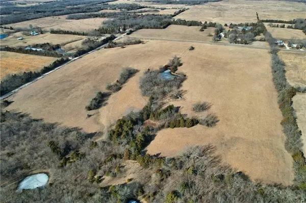 00 Valley RD, Fulton, KS 66743