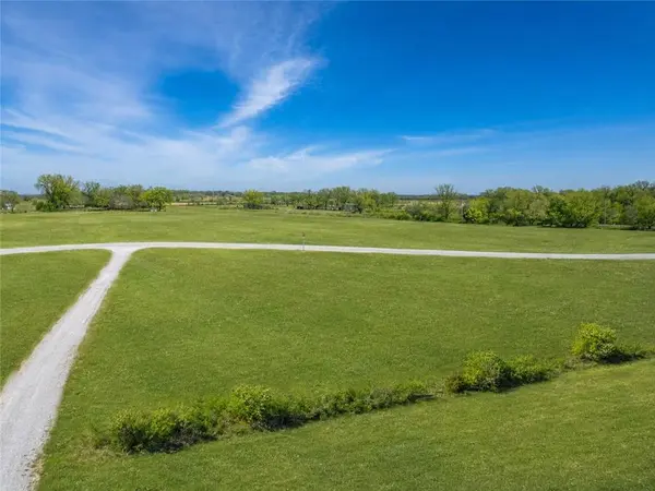 22805 S Bethel RD, Pleasant Hill, MO 64080