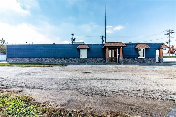 420 E Young AVE, Warrensburg, MO 64093