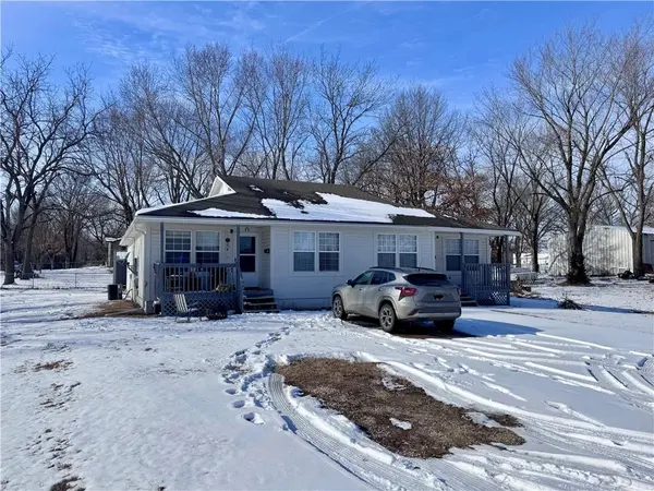 206 N Elm ST, Holden, MO 64040