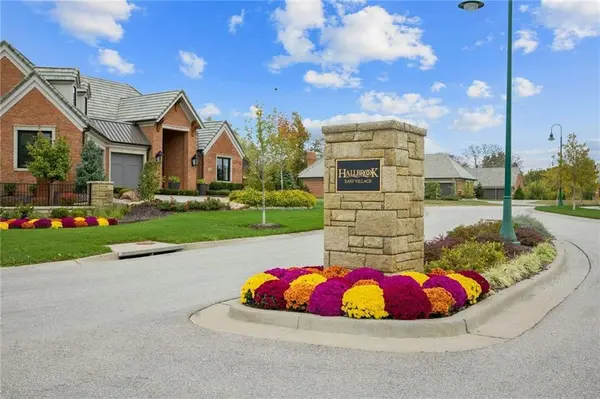 1905 W 114th ST, Leawood, KS 66211