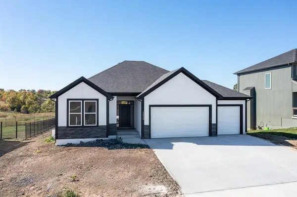 1667 N 156th ST, Basehor, KS 66007