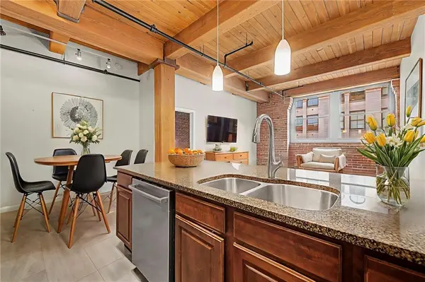 712 Broadway BLVD #503, Kansas City, MO 64105