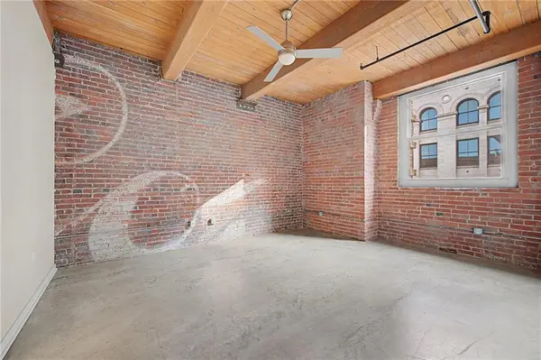 712 Broadway BLVD #503, Kansas City, MO 64105