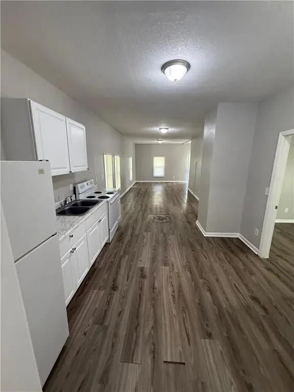 3318 E 24th ST, Kansas City, MO 64127