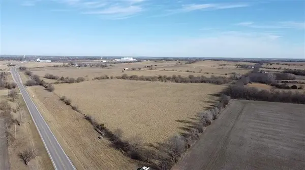 Lot 1 Chieftain RD, Tonganoxie, KS 66086
