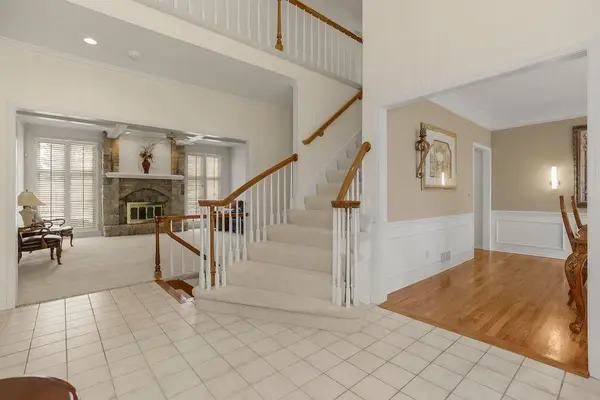 4501 NW Baltimore CT, Kansas City, MO 64116