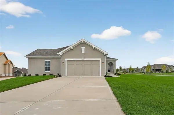 8279 Brockway ST, Lenexa, KS 66220