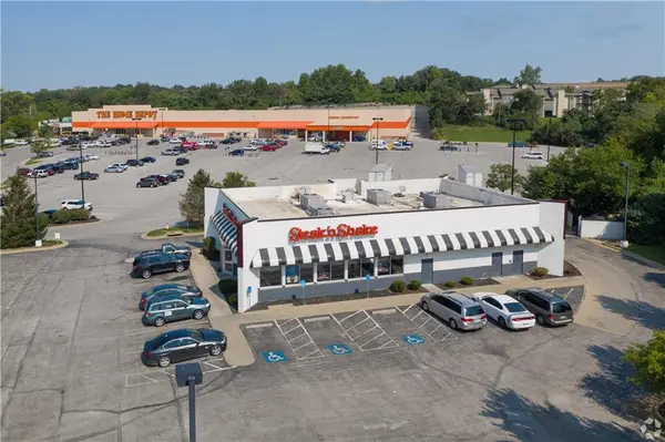 4929 N Old Pike RD, Gladstone, MO 64118