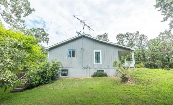27093 Karrs Park AVE, Warsaw, MO 65355