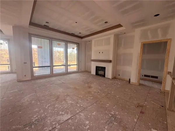 3244 W 133rd TER, Leawood, KS 66209