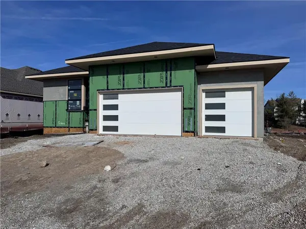 3244 W 133rd TER, Leawood, KS 66209