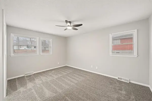 612 Christopher ST, Warrensburg, MO 64093