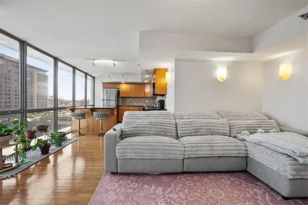 600 Admiral BLVD #904, Kansas City, MO 64106