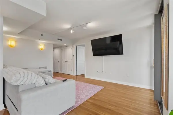 600 Admiral BLVD #904, Kansas City, MO 64106