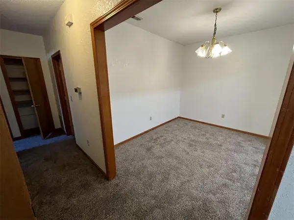 Broad | Streck ST, Warrensburg, MO 64093