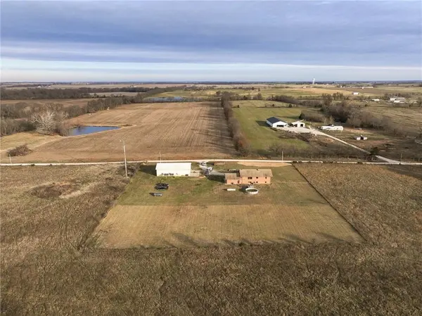 27668 E Katy RD, Walker, MO 64790