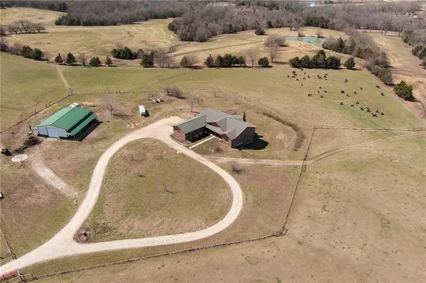 32846 Block RD, Paola, KS 66071