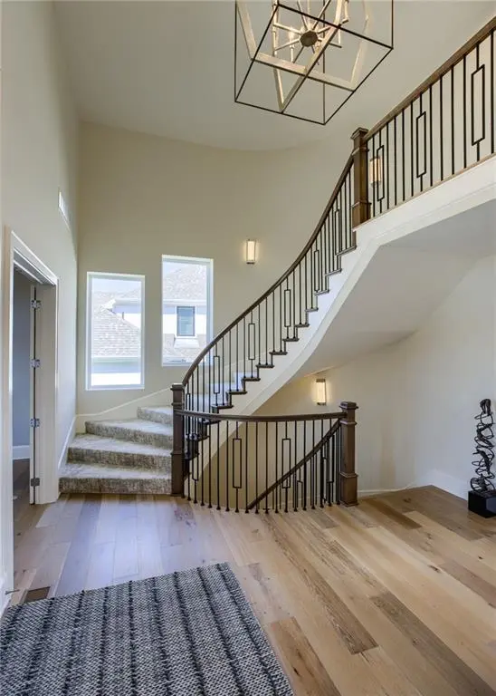 2804 W 176th ST, Overland Park, KS 66085
